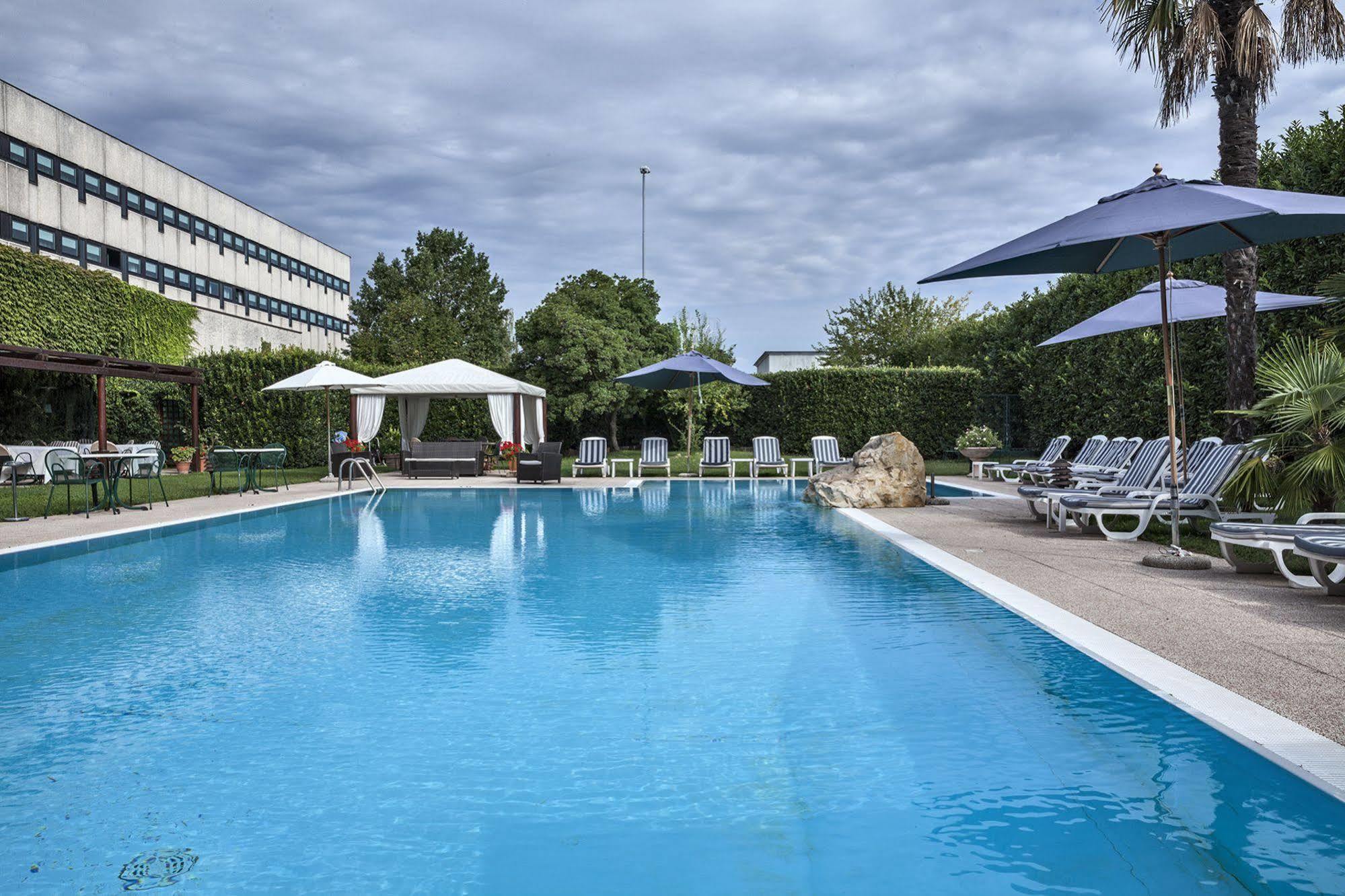 Saccardi & - Adults Only 4*